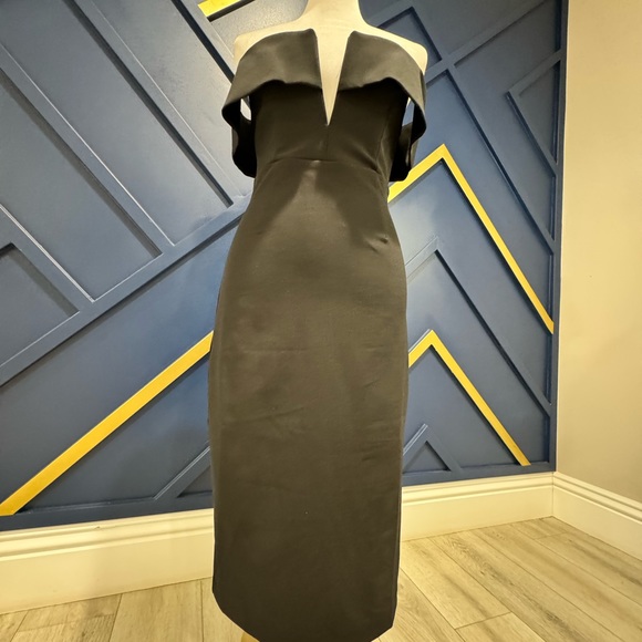 Bardot off shoulder deep V LBD - Picture 4 of 7